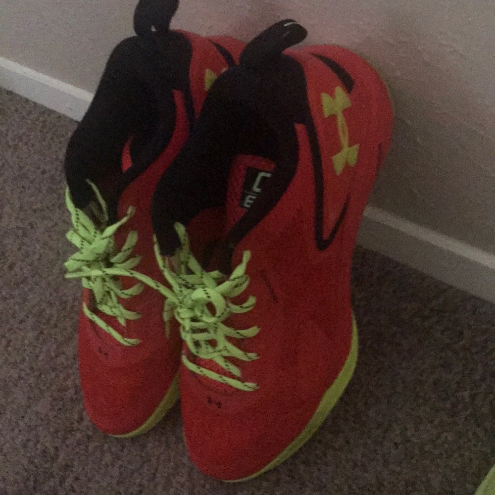 Under armor shoe
